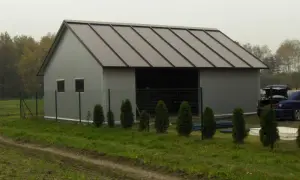Jaką płytę warstwową na warsztat wybrać, aby uniknąć kosztów?