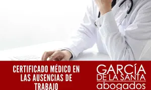 Médico con estetoscopio y teclado, listo para emitir un justificante de asistencia médica. García de la Santa abogados.