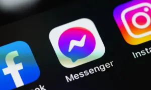 Ikona Messengera na ekranie telefonu. Dowiedz się, jak wyłączyć aktywność na Messengerze dla jednej osoby na telefonie, aby zachować prywatność.