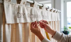 Uszyj roletę rzymską krok po kroku: Praktyczny poradnik DIY