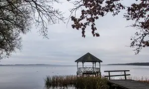 Jezioro Miedwie: Odkryj atrakcje i zaplanuj idealny urlop!