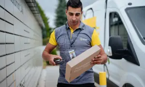 Jak pracują kurierzy InPost? Poznaj ich codzienne obowiązki i godziny pracy
