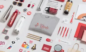 Artículos promocionales que se venden más por internet: botellas, sudadera, bolígrafos, llaveros, tazas y más.