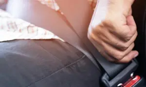 Od kiedy pasy bezpieczeństwa z tyłu są obowiązkowe? Sprawdź, co musisz wiedzieć!