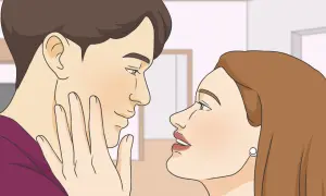 Un uomo e una donna si guardano intensamente, un momento intimo che potrebbe essere l'inizio di come avere una fidanzata.