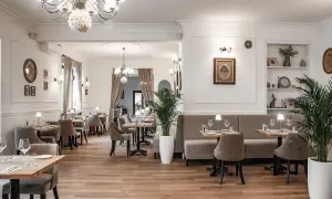 Gdzie zjeść w Konstancinie-Jeziornie? Sprawdzone miejsca na obiad