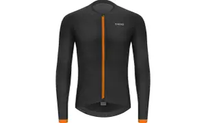 Czarny longsleeve rowerowy z pomarańczowym zamkiem i detalami.