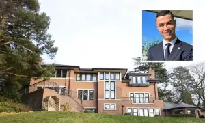Dom Cristiano Ronaldo, w jakim kraju mieszka, to imponująca posiadłość w Anglii.