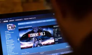 Ekran komputera z otwartą platformą Steam, widoczna okładka gry Resident Evil 3.