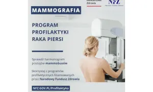 Kobieta poddaje się badaniu mammograficznemu w ramach programu profilaktyki raka piersi. Sprawdź harmonogram mammobusów na NFZ.GOV.PL/Profilaktyka.