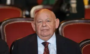 Jerzy Urban, choć na zdjęciu wygląda na starszego, w młodości był znany ze swojego ciętego języka i kontrowersyjnych wypowiedzi.