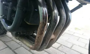 Jak skutecznie wyczyścić wydech w motocyklu i uniknąć uszkodzeń