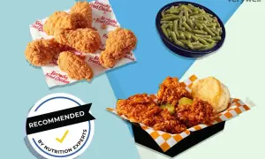 Chrupiący kurczak z Kentucky i fasolka szparagowa. Zastanawiasz się nad mc chicken kcal?