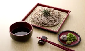 Makaron soba: jak gotować, by nigdy się nie kleił?