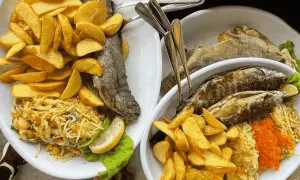 Gdzie zjeść w Stroniu Śląskim? Najlepsze restauracje i atrakcje kulinarne
