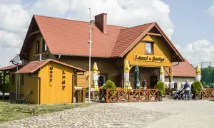 Gdzie zjeść w Stawach Milickich? Najlepsze miejsca z lokalnym jedzeniem