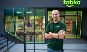 Ile zarobisz na Żabce? Prawda o kosztach i zyskach franczyzobiorcy