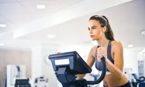 ¿Es malo entrenar con agujetas? La guía experta para decidir