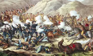 Kaos utspelar sig vid slaget vid Little Bighorn. Amerikanska soldater kämpar mot ursprungsbefolkningen på hästar, med rök och strid överallt.