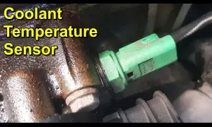 Gdzie dokładnie jest czujnik temperatury silnika w Peugeocie 307 2.0 HDI? Sprawdź teraz!