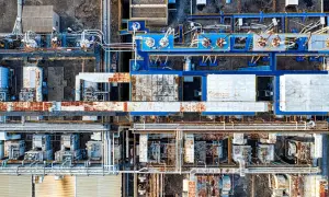 Jak wybrać odpowiedni materiał na dach – blacha trapezowa T14 vs T10