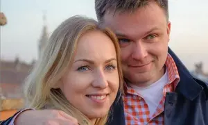 Czy Hołownia ma żonę? Odkryj życie prywatne Szymona Hołowni