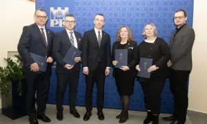 Rewers w ciągniku: Co to? Rodzaje, obsługa i awarie poradnik eksperta