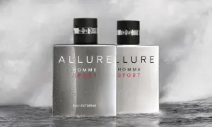 Dwie butelki Chanel Allure Homme Sport 100ml w wodzie, symbolizujące świeżość i energię.