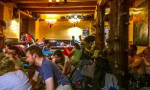 Czy schronisko może odmówić noclegu? Poznaj swoje prawa i zasady