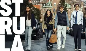Ungdomar går på gatan med texten "STRULA" i förgrunden. En serie från SVT.