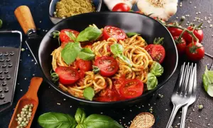 Ile kalorii ma makaron spaghetti? Zaskakujące różnice między rodzajami