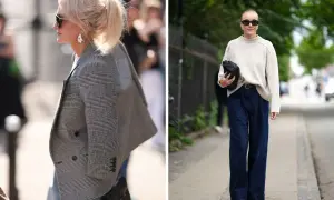 Dwie kobiety prezentują stylowe stylizacje z jeansami: jedna w marynarce w kratę, druga w szerokich, granatowych jeansach i swetrze.