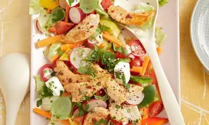 Putenstreifen-Salat: Schnell, gesund & unglaublich vielseitig!