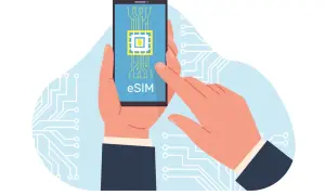 Dłoń trzyma smartfon z ikoną eSIM i układem scalonym. Dowiedz się, jak sprawdzić, czy telefon obsługuje eSIM.