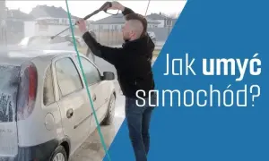 Jak umyć auto za darmo na myjni? Odkryj sprytne sposoby!
