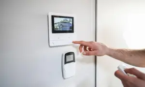 Domofon na jakiej wysokości? Oto optymalne rozwiązania dla każdego