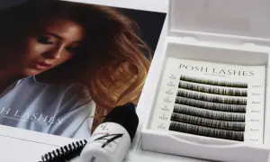 Zestaw do profesjonalnego kursu zakładania rzęs: pęseta, klej i paletka rzęs Posh Lashes.