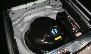 Opel Vivaro: Pojemność baku (A, B, C) i AdBlue - wszystko, co musisz wiedzieć
