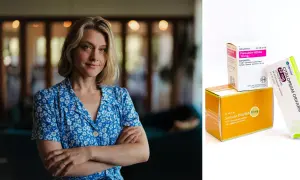 Kvinna i blå blommig klänning bredvid lådor med antidepressiva mediciner som sertralin och paroxetin, alternativ till Brintellix SSRI.