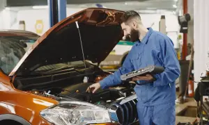 Ile trwa wymiana oleju w samochodzie? Zaskakujące fakty i czas serwisu