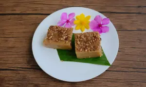 Thailändische Desserts: Süße Exotik & Geheimtipps | Khanom Thai Entdecken