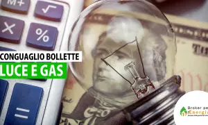 Calcolatrice, lampadina e banconote: scopri ogni quanto si paga il gas e come gestire le bollette di luce e gas.