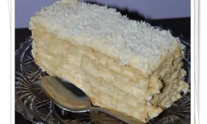 Pyszny przepis na ciasto rafaello z adwokatem, które zachwyci Twoich gości