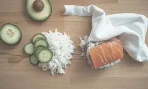 Jak zawijać sushi: proste techniki, które każdy powinien znać
