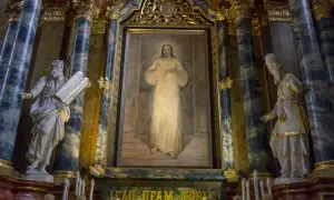Obraz Jezusa Miłosiernego w ołtarzu, po bokach figury Mojżesza i proroka. Ignacy Loyola czego dokonał? Założył zakon, który szerzył wiarę.