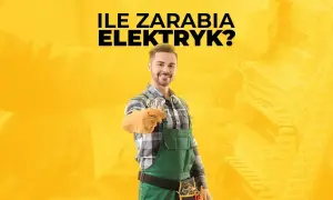 Uśmiechnięty elektryk w zielonym ogrodniczkach trzyma żarówki. Dowiedz się, ile zarabia elektryk i jakie są realia tej pracy.