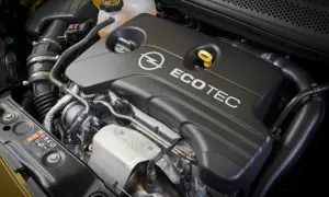 Motorutrymmet i en Opel Adam med Ecotec-motorn.