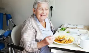 Co na apetyt dla seniora? Skuteczne triki i dieta.