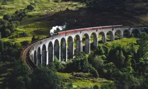 Hogwart: Gdzie leży i jak zaplanować magiczną podróż po UK?