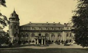 Pałac Münchhausenów w Żelaźnie: Tajemnice, historia i zwiedzanie